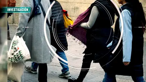 Los carteristas, la principal amenaza de las fiestas más multitudinarias: localizamos al cabecilla de la banda Los carteristas, la principal amenaza de las fiestas más multitudinarias: localizamos al cabecilla de la banda