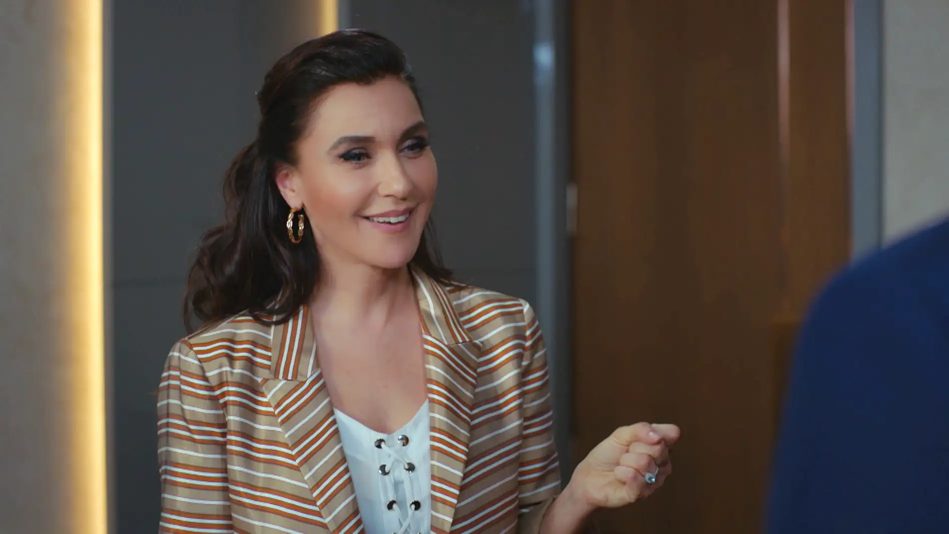 Ender conoce a Kerim y le invita a cenar a su casa... ¿con qué intenciones?