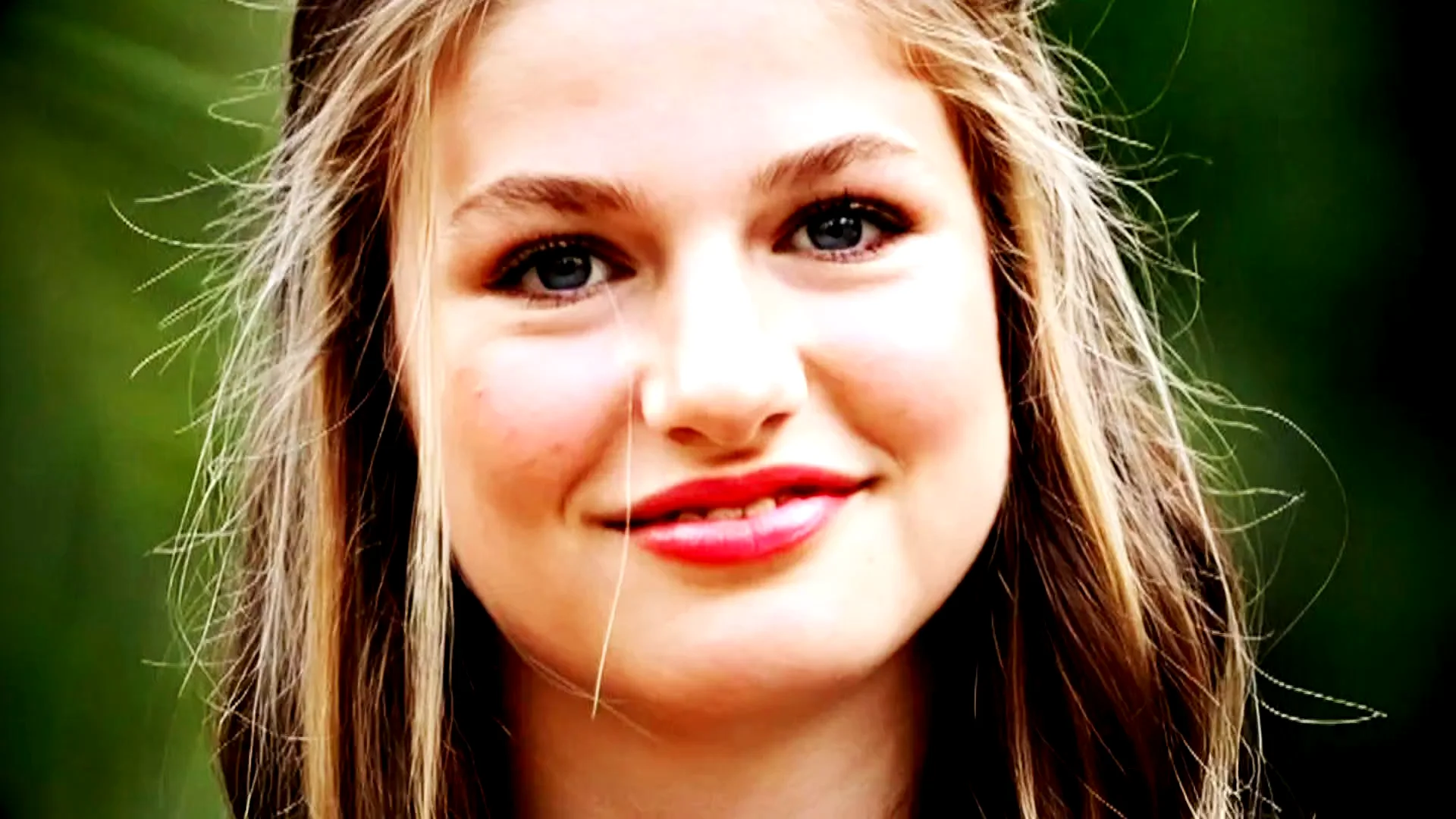 El espectacular parecido entre la princesa Leonor y Emma, una joven emparentada con la Familia Real de Holanda