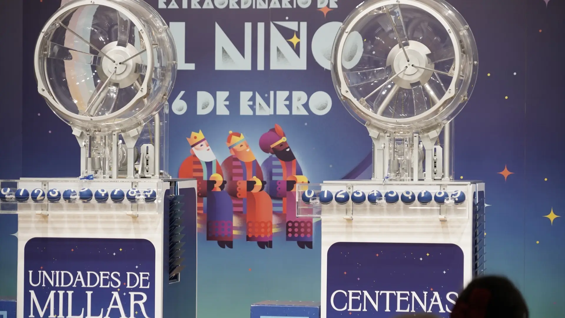 Imagen de archivo de los bombos antes de la celebraci&oacute;n del Sorteo Extraordinario del Ni&ntilde;o
