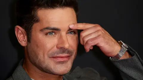 Zac Efron en la premiere de The Iron Claw en Los Angeles Zac Efron en la premiere de The Iron Claw en Los Angeles