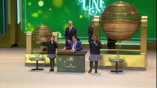 Así ha sido el momento en que ha caído el tercer premio de la Lotería de Navidad 2023 Así ha sido el momento en que ha caído el tercer premio de la Lotería de Navidad 2023