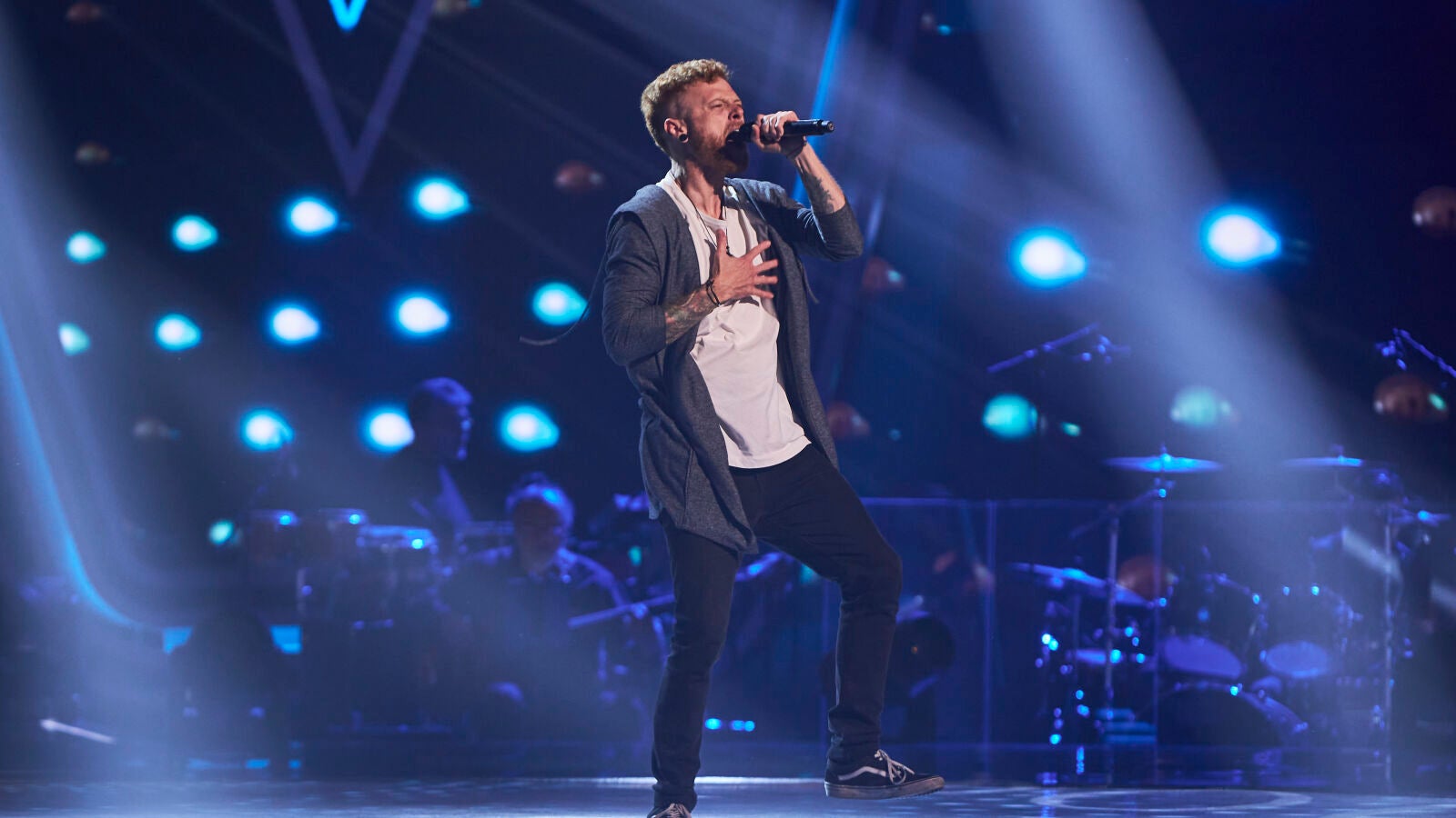 Curric&eacute; protagoniza una batalla &uacute;nica entre Pablo L&oacute;pez, Luis Fonsi y Antonio Orozco