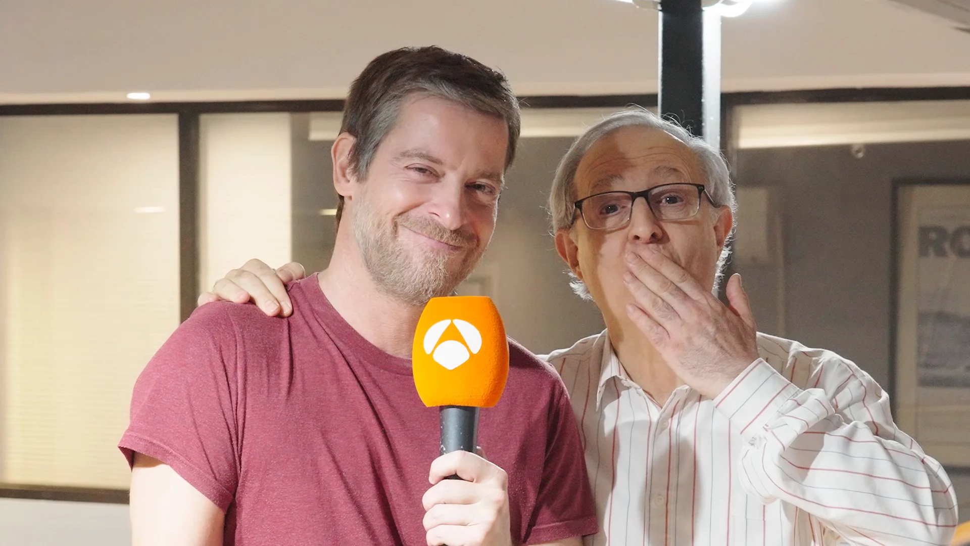Manu Baqueiro y José Antonio Sayagués envían un mensaje muy especial en la última Navidad de Amar es para siempre Manu Baqueiro y José Antonio Sayagués envían un mensaje muy especial en la última Navidad de Amar es para siempre