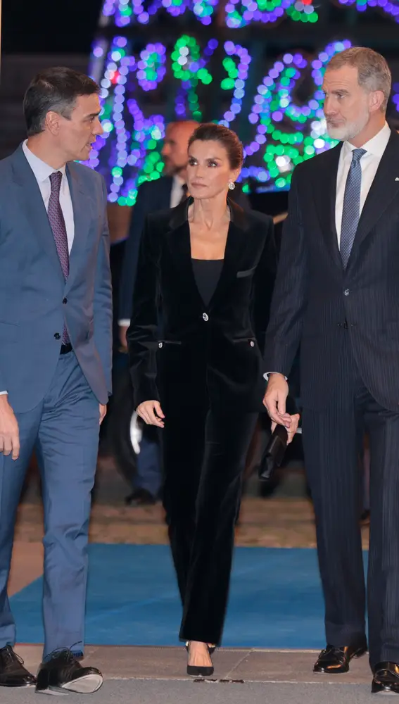 La reina Letizia, el rey Felipe y Pedro Sánchez en el concierto de clausura de la Presidencia española del Consejo de la Unión Europea