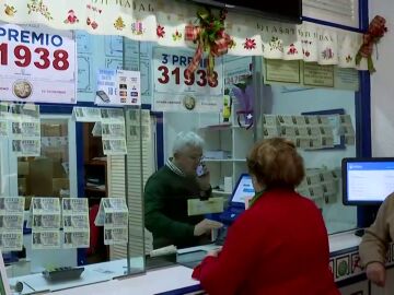 Celebración del tercer premio de la Lotería de Navidad