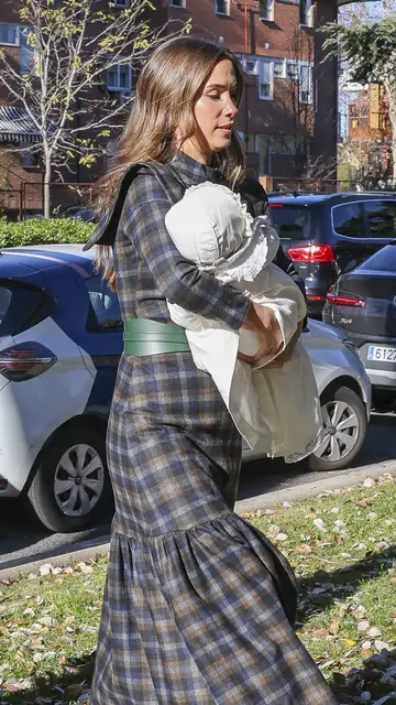 María Pombo en el bautizo de su hija Vega María Pombo en el bautizo de su hija Vega
