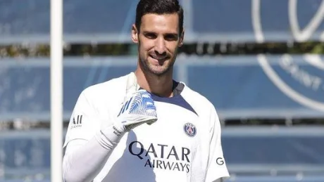 Sergio Rico en un entrenamiento con el PSG