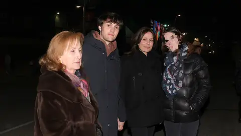 Nuria González, junto a sus dos hijos en Torrejón de Ardoz Nuria González, junto a sus dos hijos en Torrejón de Ardoz