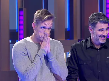 El público, clave entre la duda de David Amor y Óscar Martínez para que José gane 1.600 euros en Password El público, clave entre la duda de David Amor y Óscar Martínez para que José gane 1.600 euros en Password
