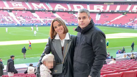 Gloria Camila y José Fernando en un partido de fútbol Gloria Camila y José Fernando en un partido de fútbol