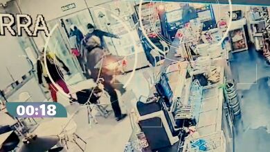 Unos ladrones se hacen con un botín de 2.000 euros en 1 minuto de asalto: 