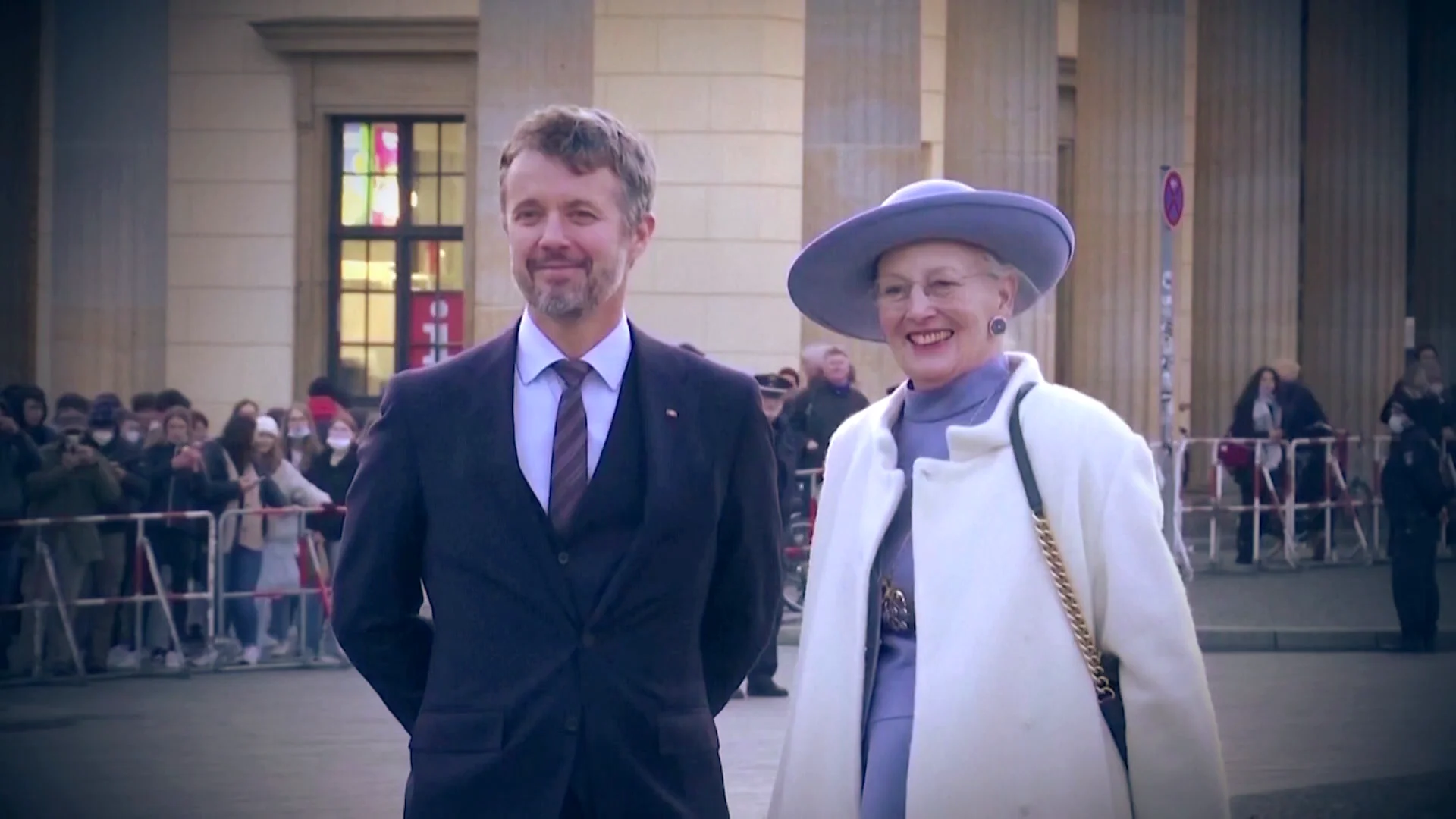 La reina Margarita de Dinamarca anuncia su abdicación en plena polémica entre Genoveva Casanova y el heredero al trono La reina Margarita de Dinamarca anuncia su abdicación en plena polémica entre Genoveva Casanova y el heredero al trono