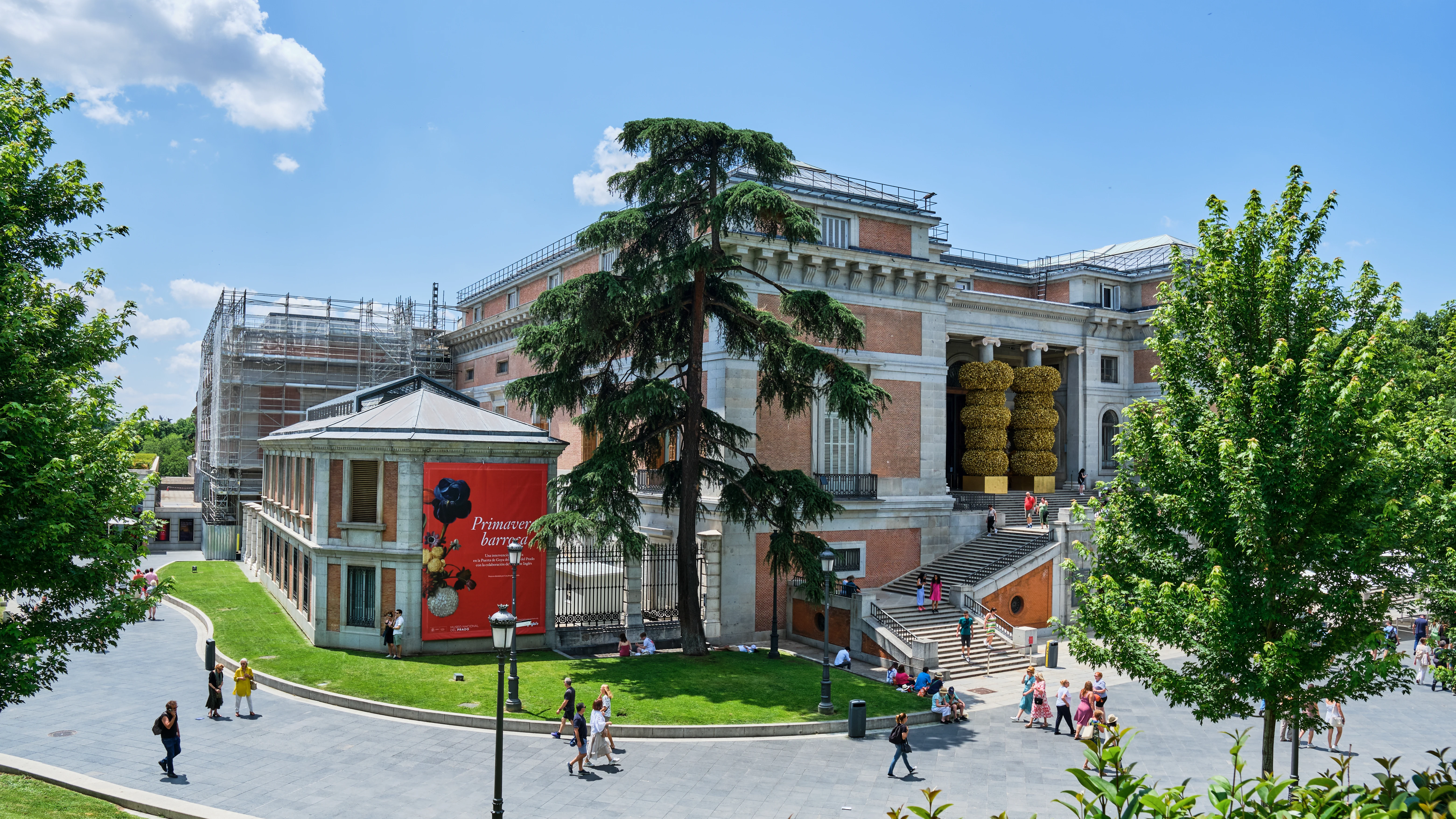 Fachada del Museo del Prado en Madrid Fachada del Museo del Prado en Madrid