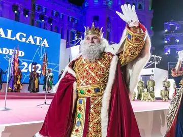 Rey Melchor saludando Rey Melchor saludando