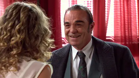 Un ramo de flores y una propuesta romántica: Crespo, decidido a conquistar a Sofía Un ramo de flores y una propuesta romántica: Crespo, decidido a conquistar a Sofía