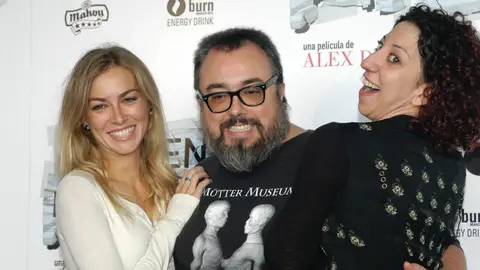 La actriz Kira Miró, el director Álex de la Iglesia y la actriz Mónica Cervera La actriz Kira Miró, el director Álex de la Iglesia y la actriz Mónica Cervera