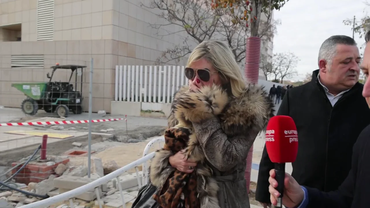 Malena Gracia, exnovia de Arévalo, sale destrozada por el trato del hijo del humorista Malena Gracia, exnovia de Arévalo, sale destrozada por el trato del hijo del humorista