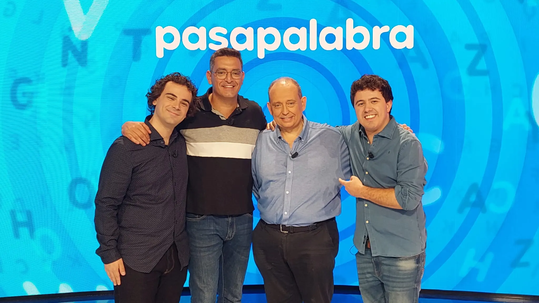 As&iacute; vive Roberto Leal el reencuentro de la Noche de Campeones: "Se les echa mucho de menos"