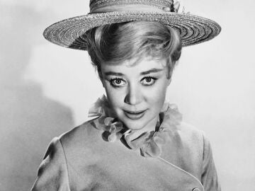 Glynis Johns como Winifred Banks en Mary Poppins en 1964