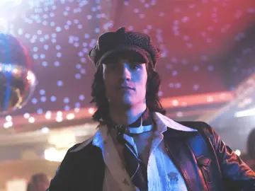 La entrega total de Camilo Sesto por sacar adelante Jesucristo Superstar: "¡Se acabó la España en blanco y negro!" La entrega total de Camilo Sesto por sacar adelante Jesucristo Superstar: "¡Se acabó la España en blanco y negro!"