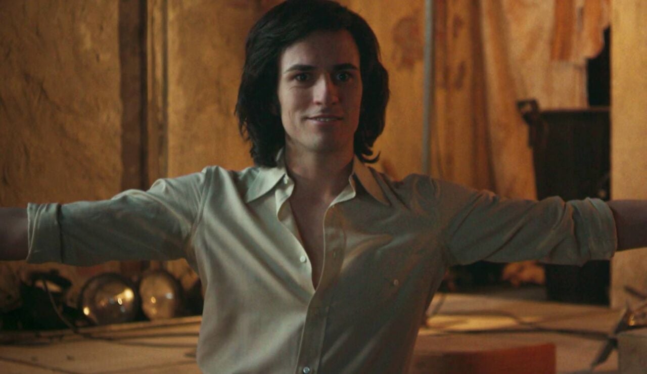 &iexcl;Tenemos teatro para el musical! Camilo Sesto motiva al equipo para hacer posible su sue&ntilde;o