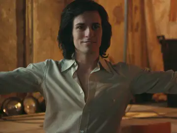 ¡Tenemos teatro para el musical! Camilo Sesto motiva al equipo para hacer posible su sueño ¡Tenemos teatro para el musical! Camilo Sesto motiva al equipo para hacer posible su sueño