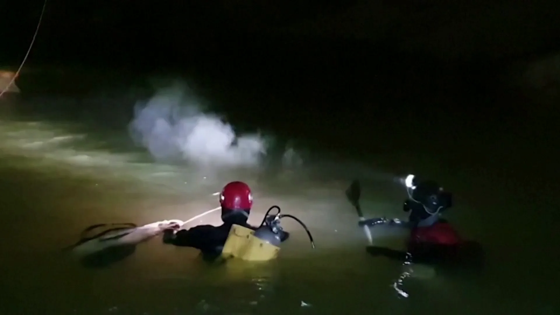 Imagen del rescate en la cueva Krizna, en Eslovenia