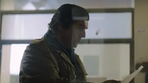Carlos Páez en La sociedad de la nieve Carlos Páez en La sociedad de la nieve