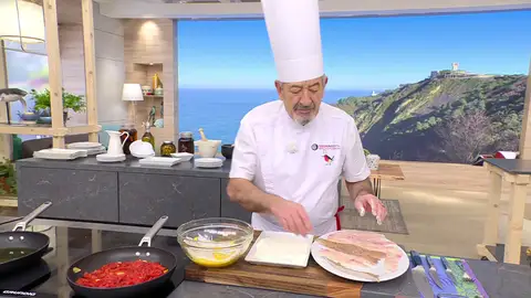 Salpimiéntalos, pásalos por harina y después por huevo batido Salpimiéntalos, pásalos por harina y después por huevo batido