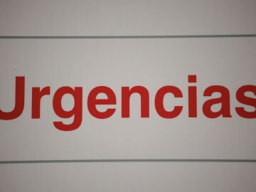 Un cartel de Urgencias en el Hospital Ramón y Cajal