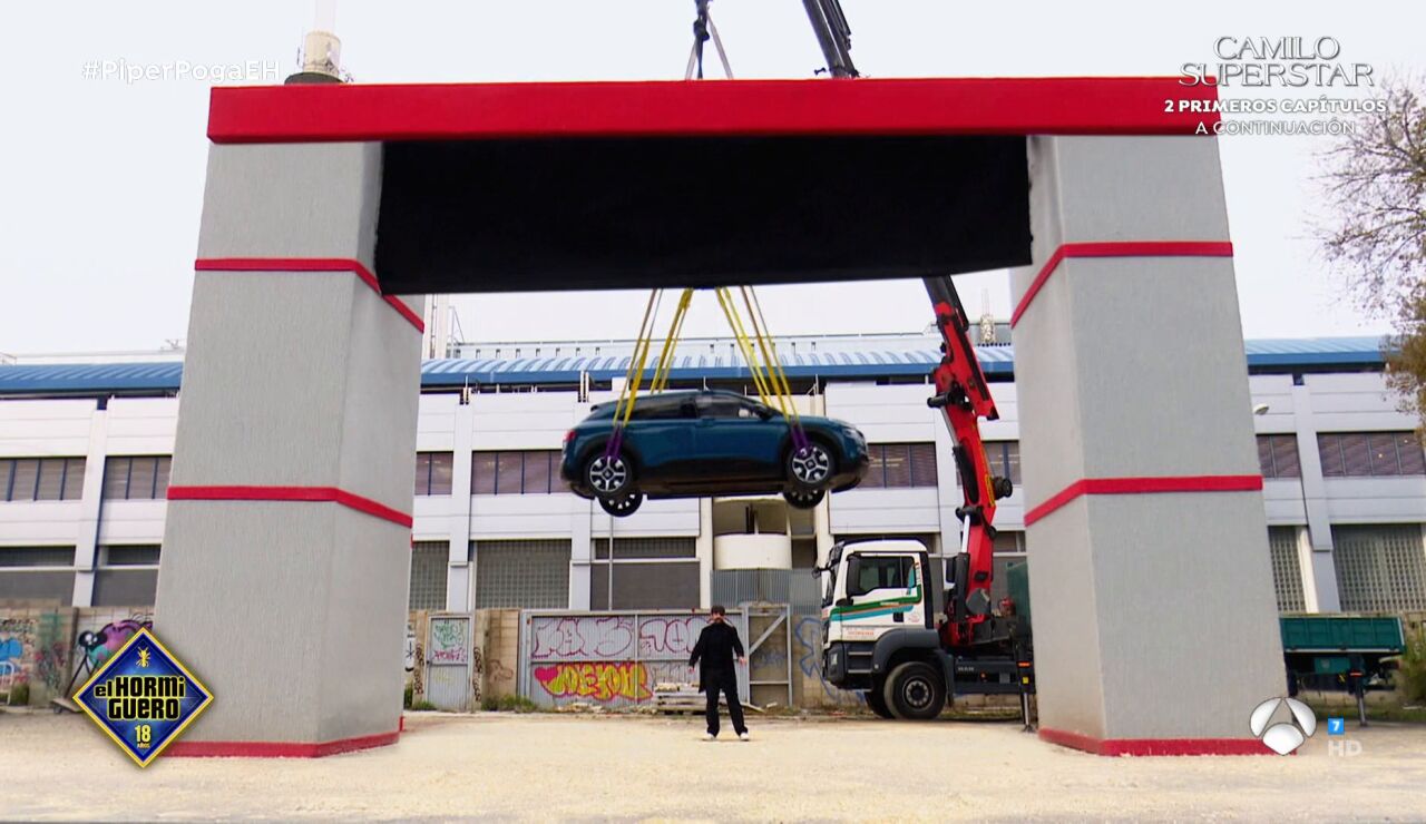 Luis Piedrahita hace levitar un coche: ¿adivinarán Arón Piper y José Manuel Poga cómo lo ha hecho?