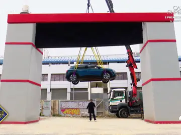 Luis Piedrahita hace levitar un coche: ¿adivinarán Arón Piper y José Manuel Poga cómo lo ha hecho? Luis Piedrahita hace levitar un coche: ¿adivinarán Arón Piper y José Manuel Poga cómo lo ha hecho?