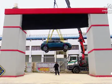 Luis Piedrahita hace levitar un coche: ¿adivinarán Arón Piper y José Manuel Poga cómo lo ha hecho? Luis Piedrahita hace levitar un coche: ¿adivinarán Arón Piper y José Manuel Poga cómo lo ha hecho?