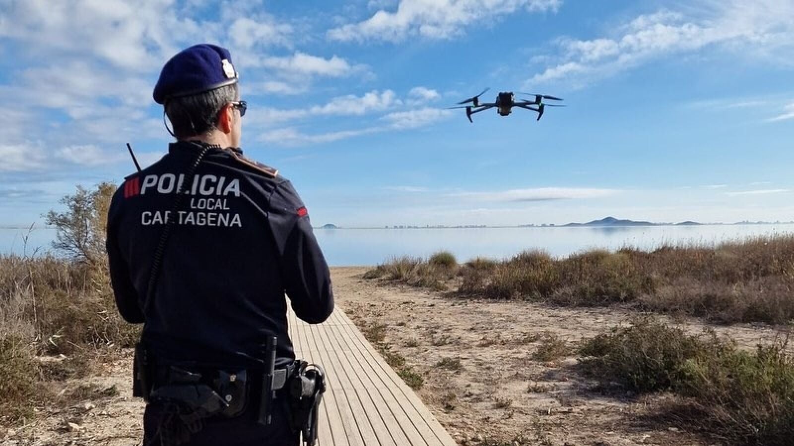 Dos drones se suman a la intensa búsqueda del joven de 15 Años desaparecido en el Mar Menor