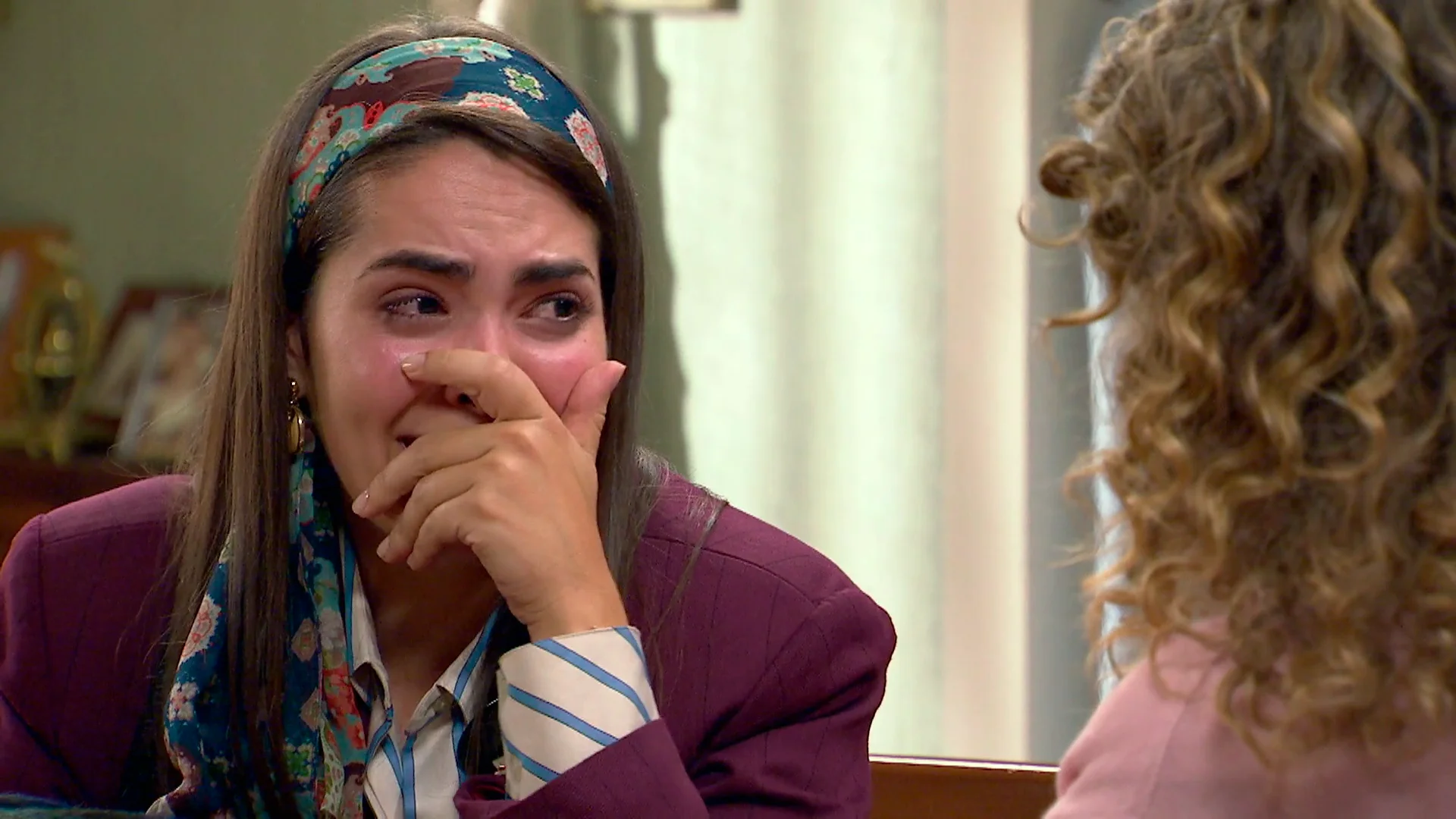 Duro golpe: Lola y Manolita arropan a Claudia en medio del dolor por la muerte de Chimo Duro golpe: Lola y Manolita arropan a Claudia en medio del dolor por la muerte de Chimo