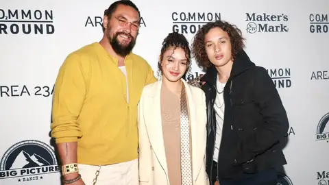 Jason Momoa y sus hijos Jason Momoa y sus hijos