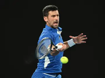 Novak Djokovic durante su partido de primera ronda ante Prizmic en el Open de Australia 2024 Novak Djokovic durante su partido de primera ronda ante Prizmic en el Open de Australia 2024