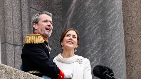 Federico X y Mary de Dinamarca, en el balcón