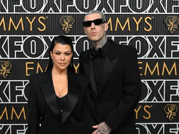 Kourtney Kardashian y Travis Barker en los Premios Emmy 2024 Kourtney Kardashian y Travis Barker en los Premios Emmy 2024