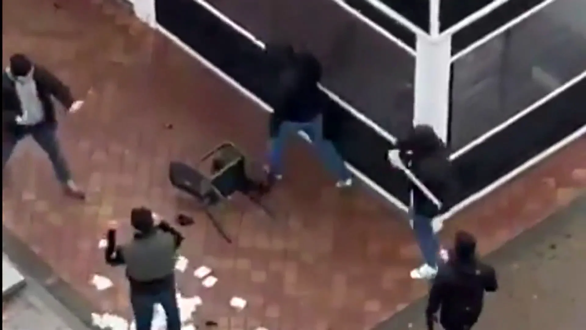 Pelea entre ultras en Vallecas Pelea entre ultras en Vallecas
