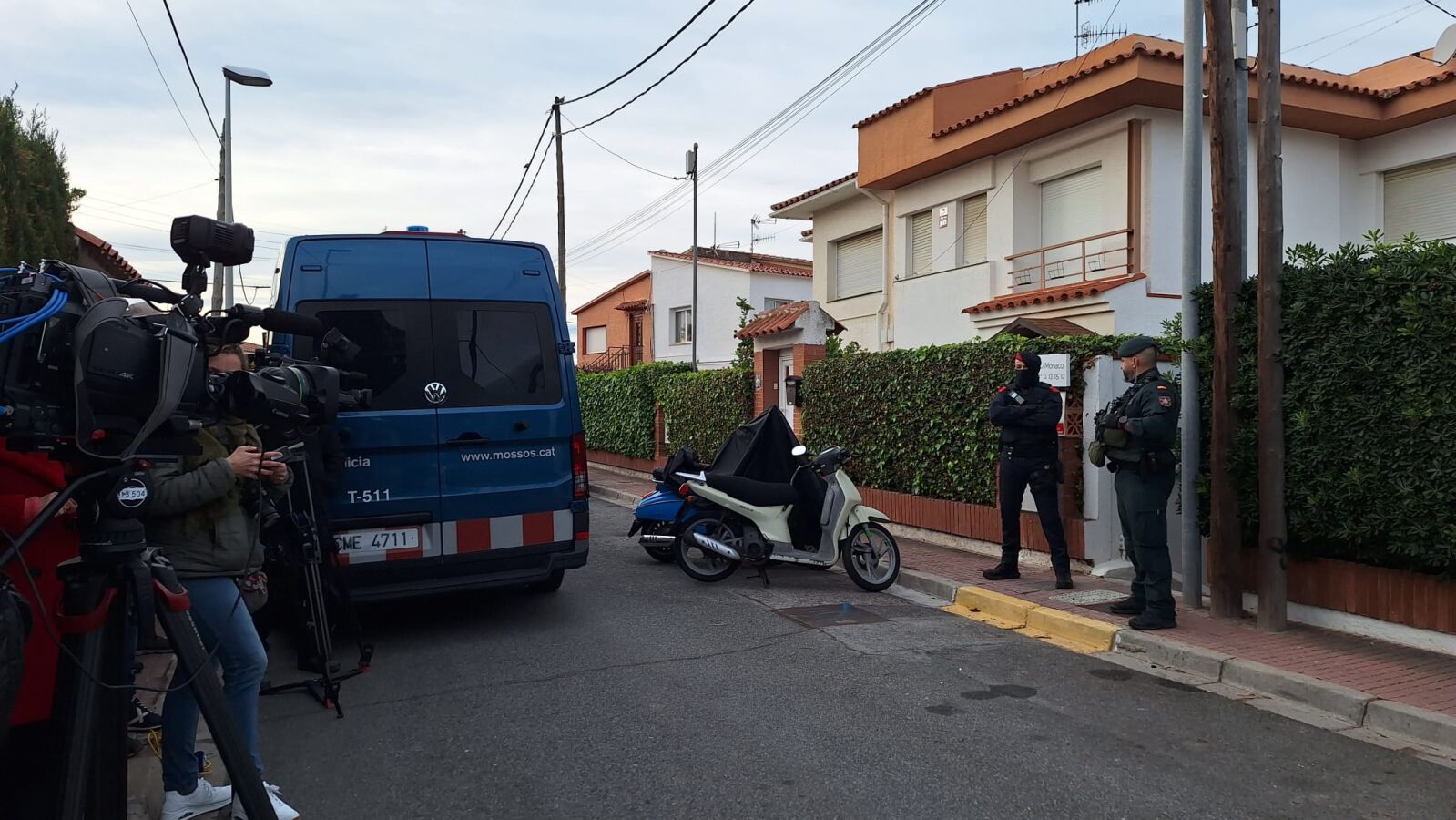 Al menos dos detenidos por planear un atentado en una operación contra el yihadismo en Cataluña y Extremadura