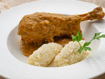 Muslos de pavo guisados con cerveza: sabrosos y diferentes Muslos de pavo guisados con cerveza: sabrosos y diferentes