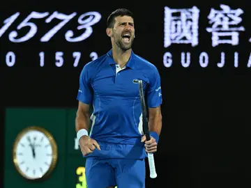 Novak Djokovic celebra su victoria ante Alexei Popyrin Novak Djokovic celebra su victoria ante Alexei Popyrin