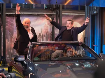 Jorge Sanz entra en el Club Platino de El Hormiguero: "¿No me dais el coche?" Jorge Sanz entra en el Club Platino de El Hormiguero: "¿No me dais el coche?"