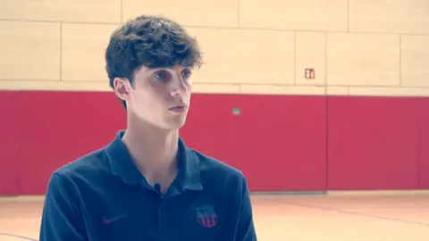 Pablo Urdangarin, muy enamorado: esta ha sido su reacción al ser preguntado por su novia, Johanna Zott Pablo Urdangarin, muy enamorado: esta ha sido su reacción al ser preguntado por su novia, Johanna Zott