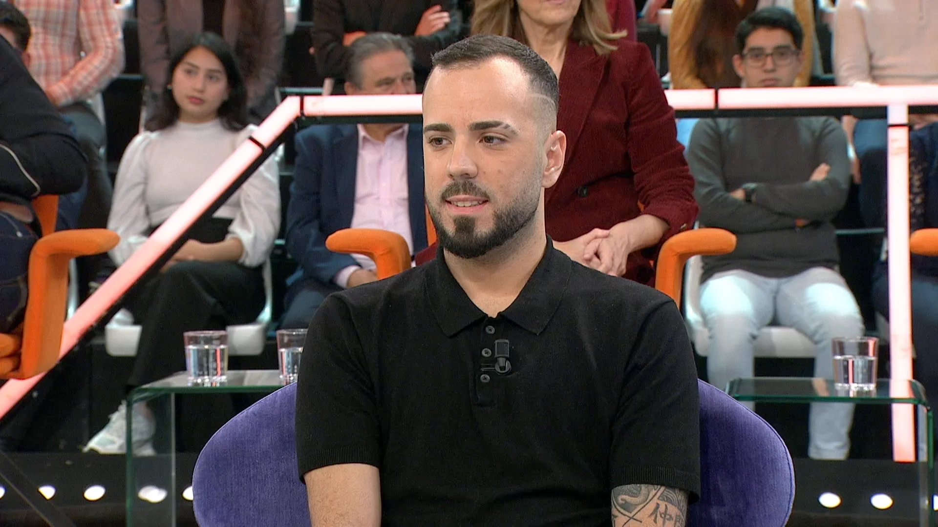 Roza la muerte tras el apuñalamiento de la expareja de su cita: "Estoy aquí gracias a mis ángeles de la guarda" Roza la muerte tras el apuñalamiento de la expareja de su cita: "Estoy aquí gracias a mis ángeles de la guarda"