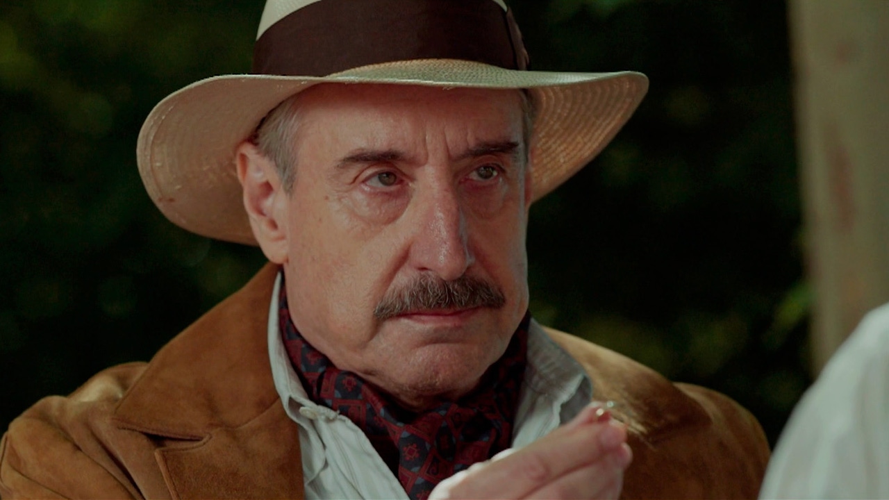 Ramón amenaza a Manuel al enterarse que no ha dormido con María