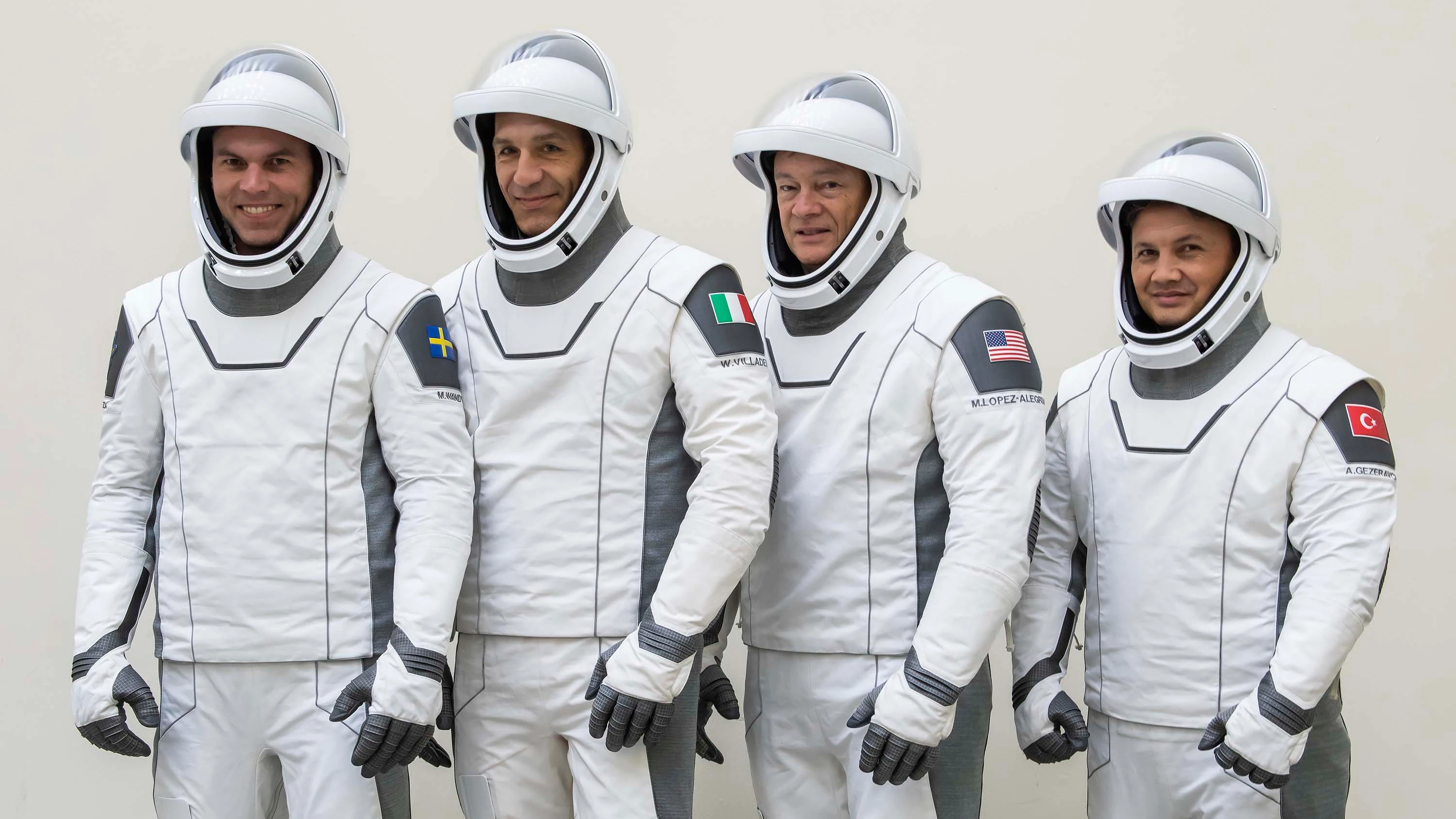 Fotografía cedida por Axiom Space donde aparecen los astronautas de la misión Ax-3 Fotografía cedida por Axiom Space donde aparecen los astronautas de la misión Ax-3