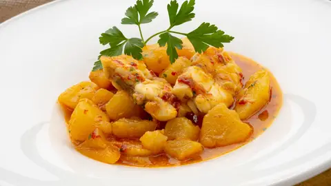 Suquet de rape, de Arguiñano: "Un guiso de 10 muy fácil de hacer" Suquet de rape, de Arguiñano: "Un guiso de 10 muy fácil de hacer"